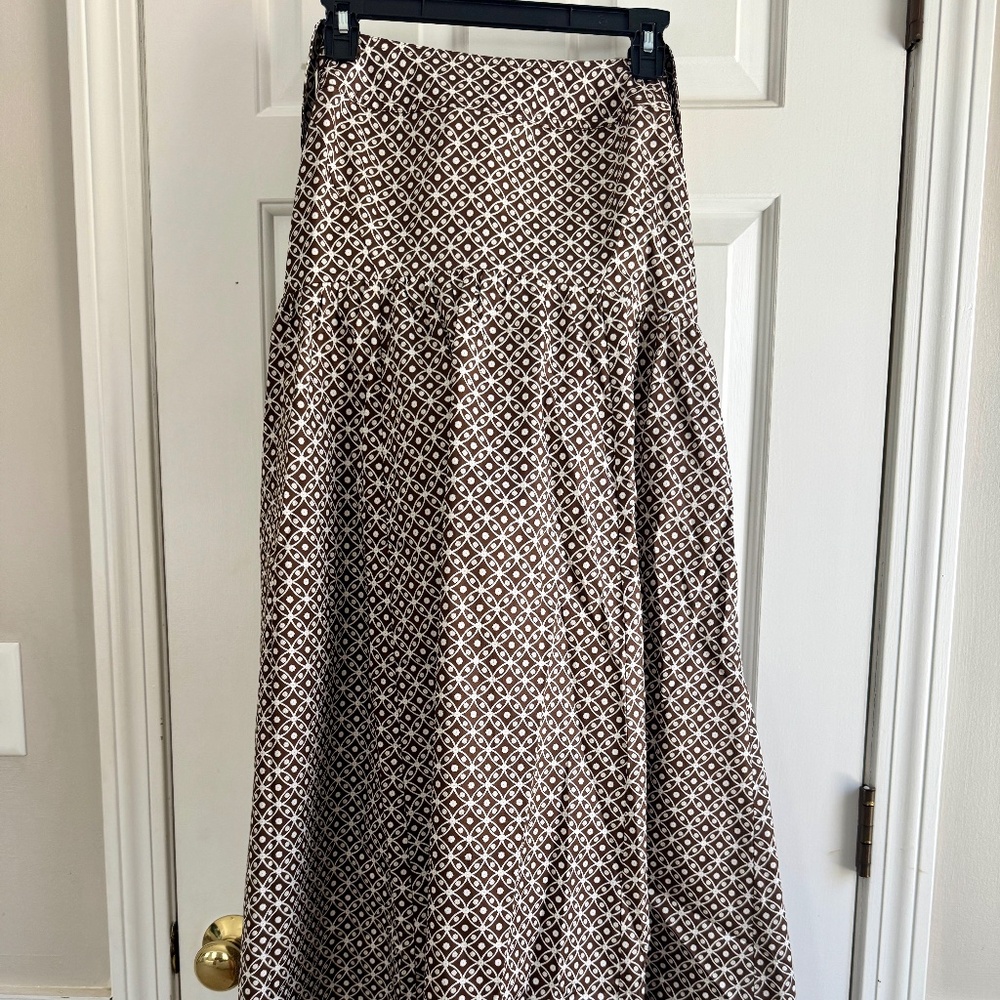 HILL HOUSE Fleur Midi Dress in Chocolate Circle